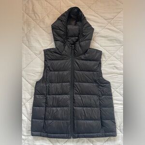 Athleta Women's Aire Puffer Vest